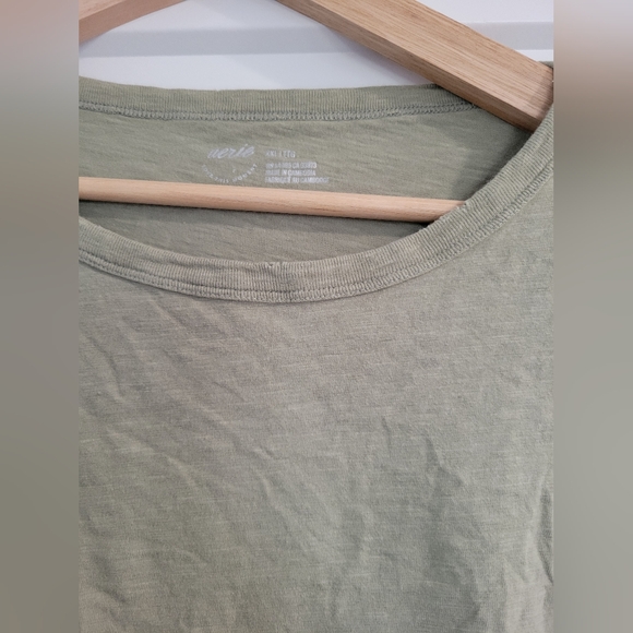 Aerie Distressed Basic Boyfriend T-Shirt - Picture 7 of 7